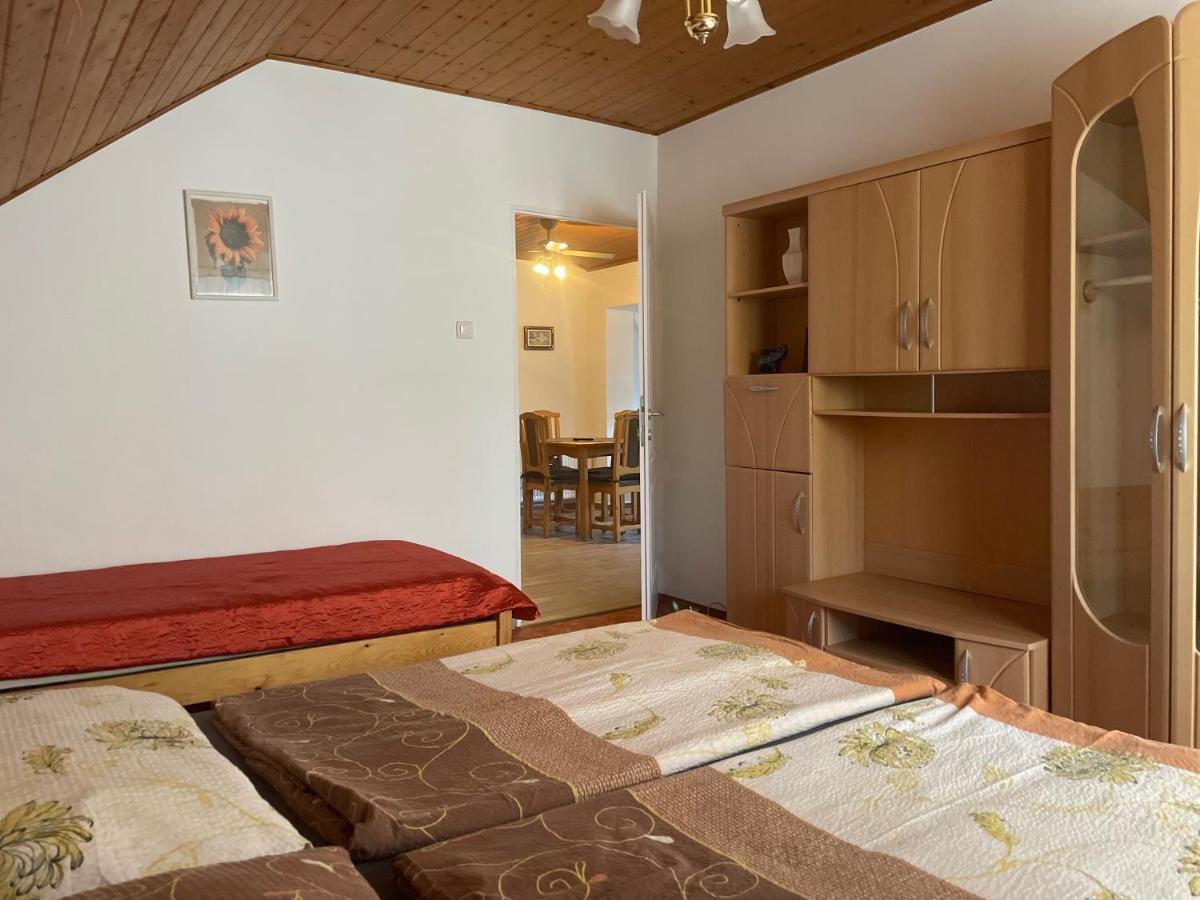 Jasmin Apartman Balatongyörök Esterno foto