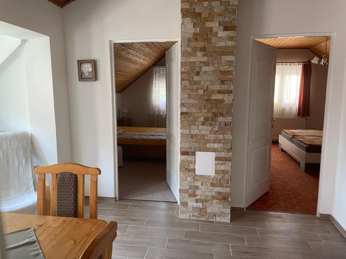 Jasmin Apartman Balatongyörök Esterno foto