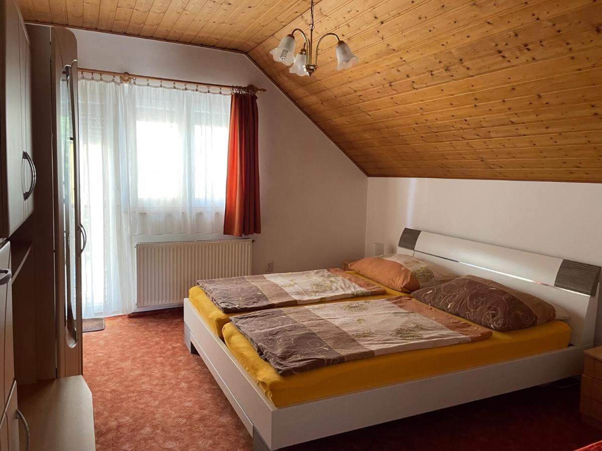 Jasmin Apartman Balatongyörök Esterno foto